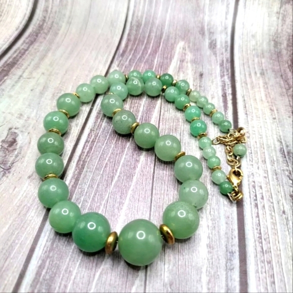 Vintage Jewelry - Vintage Aventurine Graduated Necklace